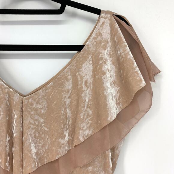 White House Black Market Women's Sz MP Velvet Flounce Top Antique Blush *NO BELT - Picture 3 of 7